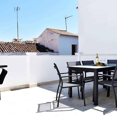 Villa New Townhouse In The Heart Of Nerja With Jacuzzi Exterior foto