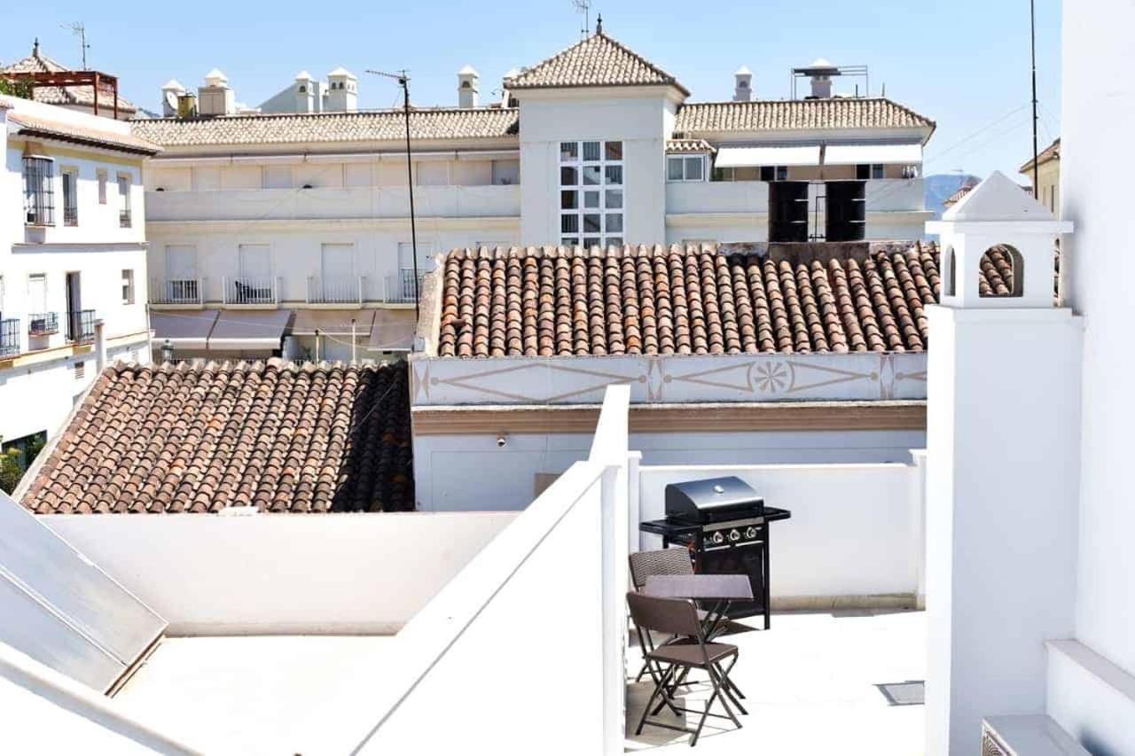Villa New Townhouse In The Heart Of Nerja With Jacuzzi Exterior foto