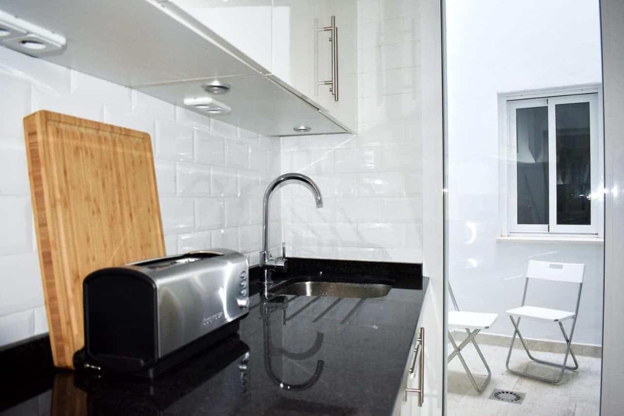 Villa New Townhouse In The Heart Of Nerja With Jacuzzi Exterior foto