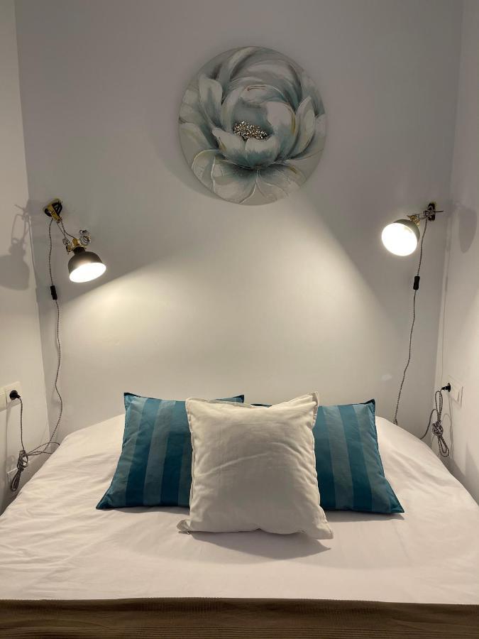Villa New Townhouse In The Heart Of Nerja With Jacuzzi Exterior foto